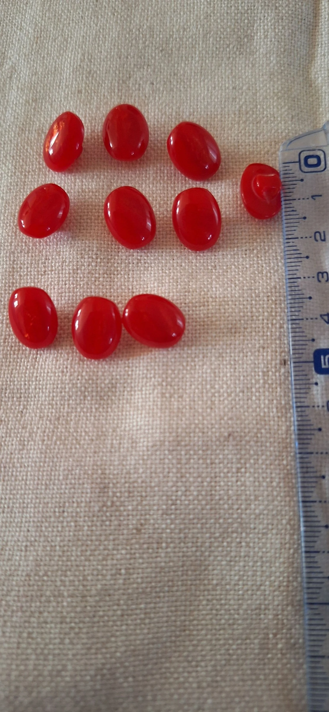 10 boutons 15 mm à coudre en résine effet marbré irisé rouge 